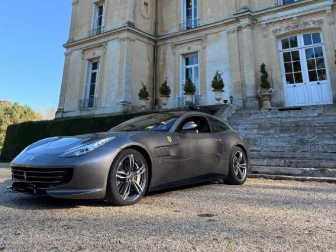Ferrari GTC4 Lusso de 2017
