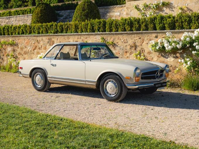 Mercedes-Benz SL 280 Pagode de 1968