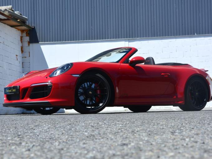 Porsche 991 CARRERA 4  GTS  de 2017