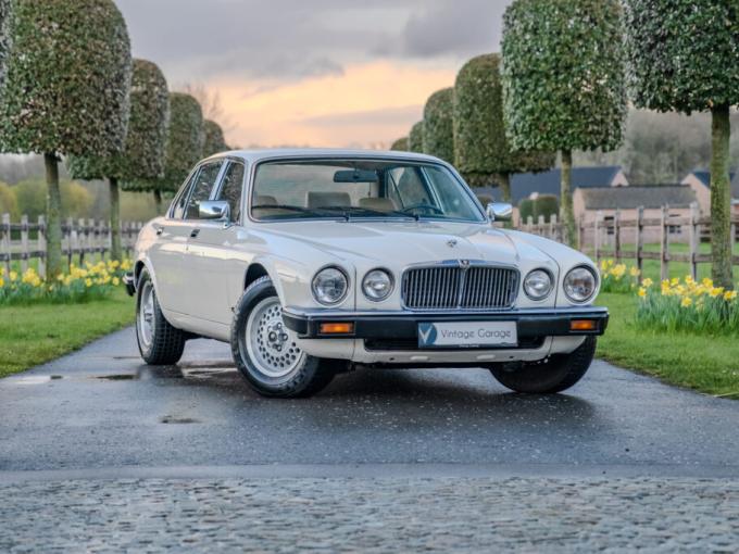 Jaguar Série - XJ 12 Sovereign Série 3 de 1986