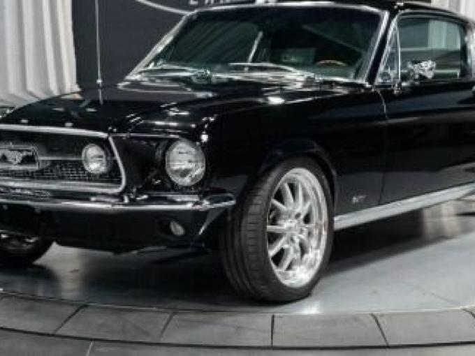 Ford Mustang FASTBACK CODE S de 1967