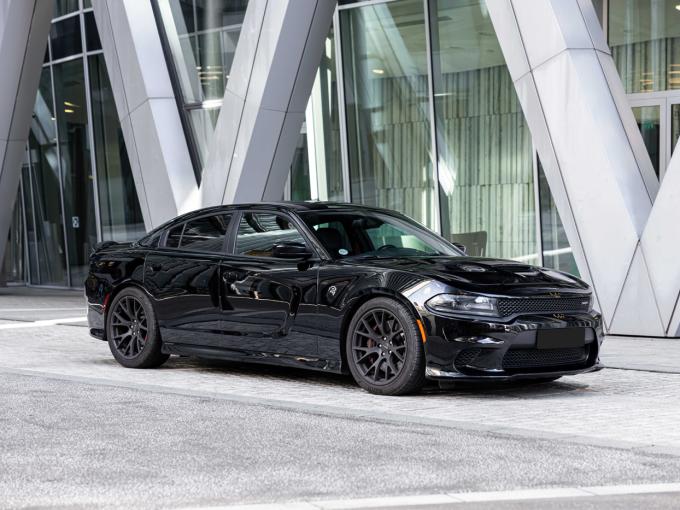 Dodge Charger SRT Hellcat ex-Thiago Motta de 2016