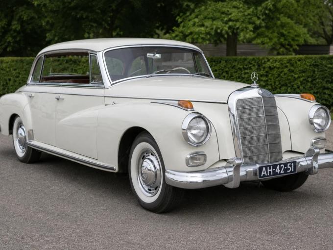 Mercedes-Benz 300 Adenauer de 1961