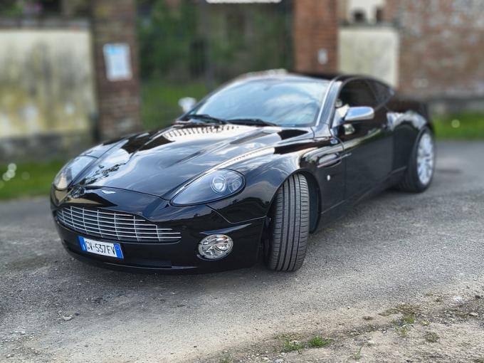 Aston Martin Vanquish  de 2002