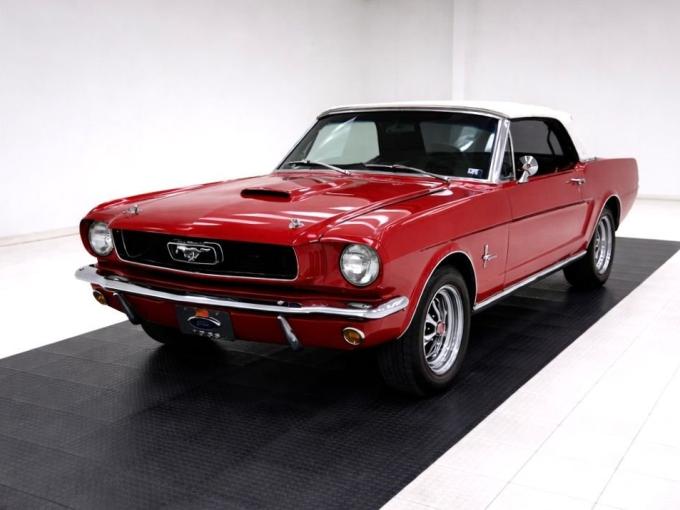 Ford Mustang V8 Convertible de 1966