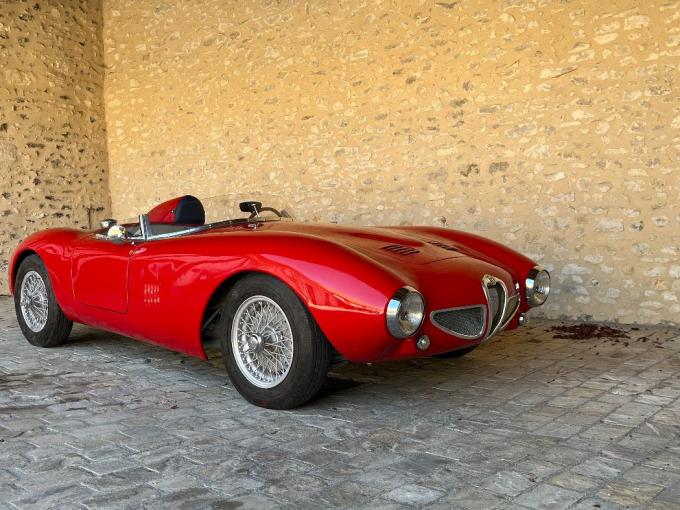 Alfa Roméo 1900 Disco Volante par ATL - 1973 de 1973