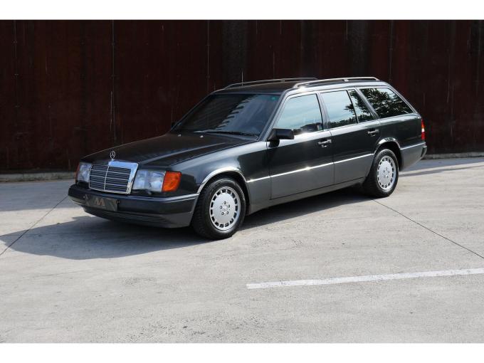 Mercedes-Benz TE 300 TE 24S - BVA de 1990
