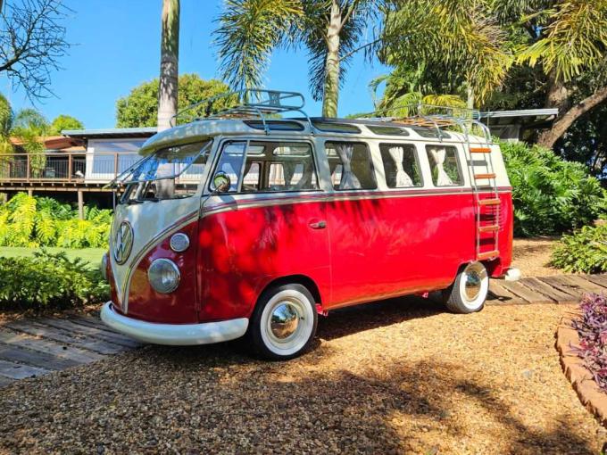 Volkswagen Combi T1 Samba Replica de 1974