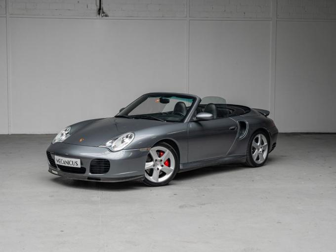 Porsche 996 Turbo cabriolet *Manuelle / Options Exclusive* de 2004