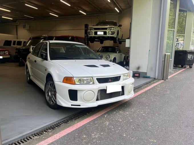 Mitsubishi Lancer Evolution V RS de 1998