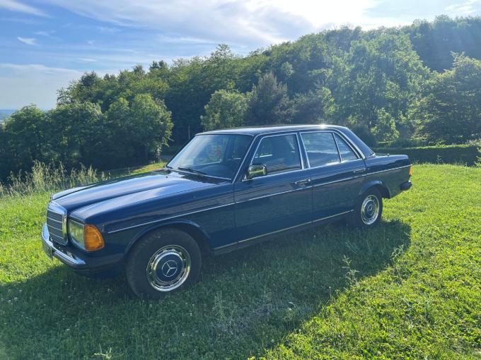 Mercedes-Benz 200 W123 de 1984