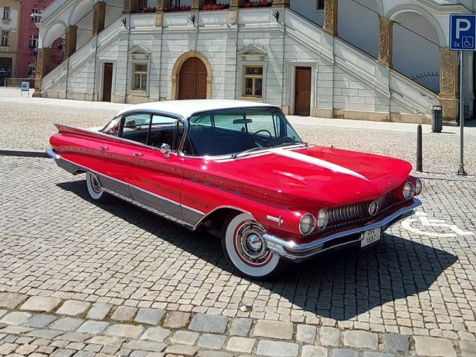 Buick Electra V8 sedan de 1960