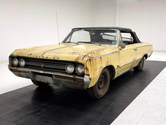 Oldsmobile Cutlass F85 Convertible de 1964
