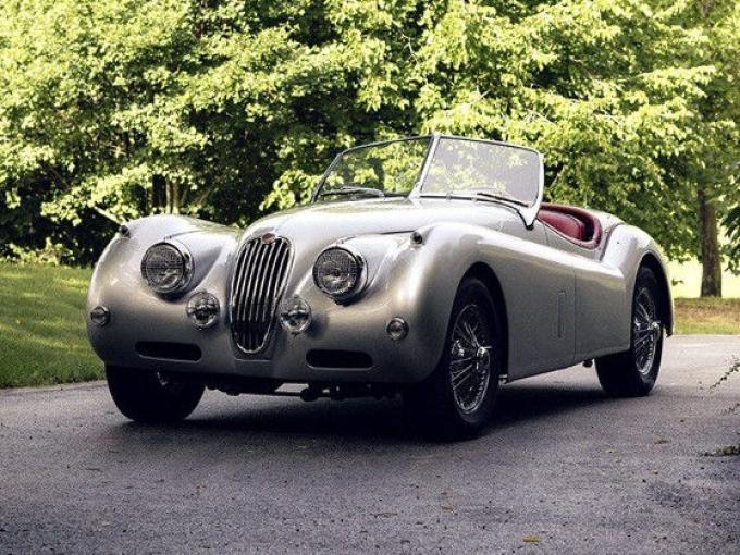 Jaguar Série - XK 140 OTS Roadster de 1956
