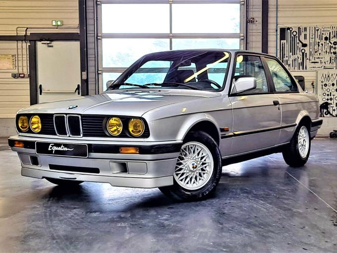 BMW Série 3 318iS E30 1&egrave;re Main de 1990