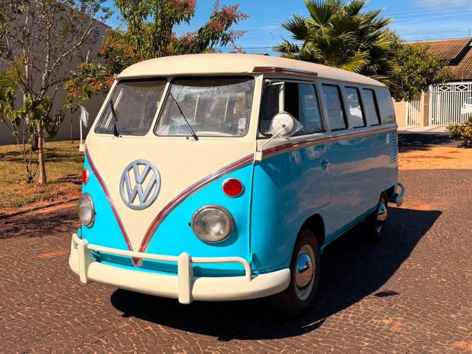 Volkswagen Combi T1 br&eacute;silien  de 1974