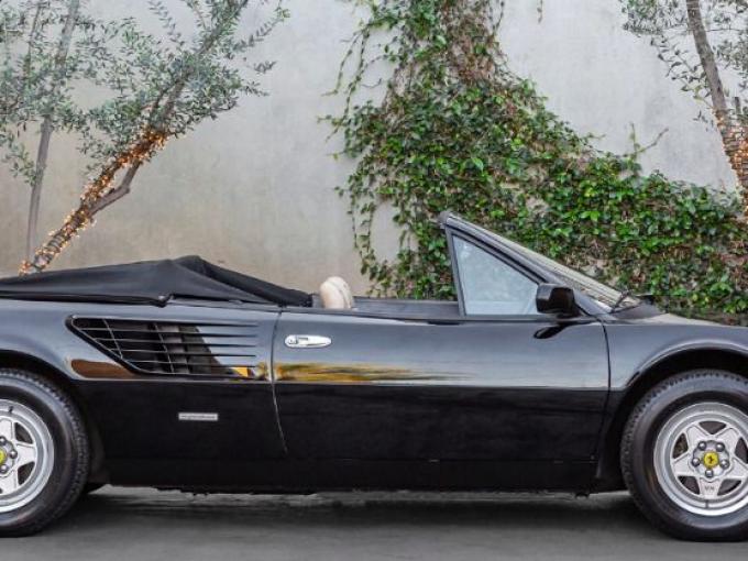 Ferrari Mondial Cabriolet de 1983