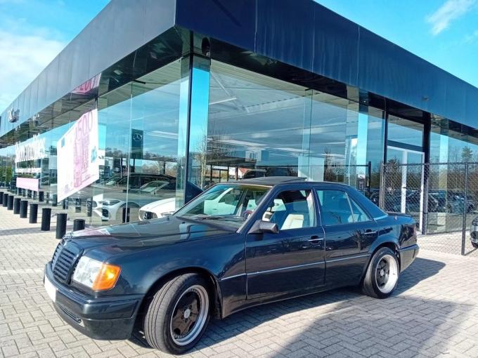 Mercedes-Benz Classe E 400 V8 4.2 de 1991