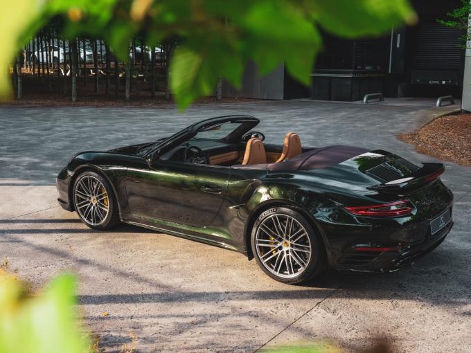 Porsche 991 .2 Turbo S | PTS Dark Olive Green | Approved de 2017