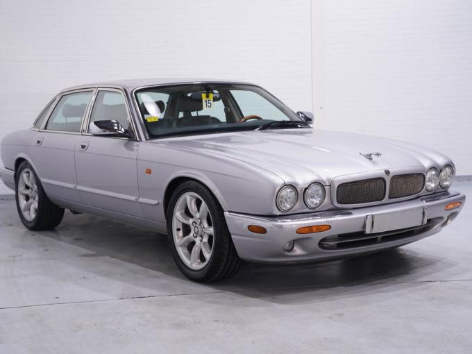 Jaguar Série - XJ R 4.0 V8 Supercharged de 2000