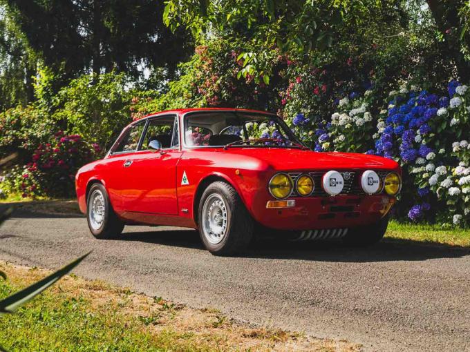 Alfa Roméo Giulia GT 2000 Veloce de 1974