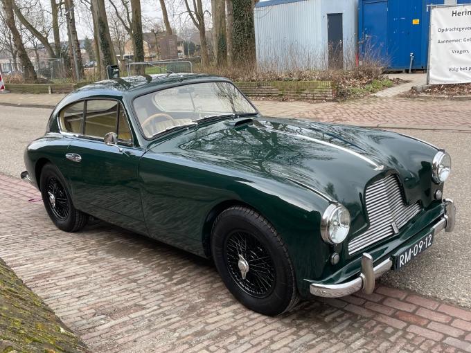 Aston Martin DB DB2/4 MK1 de 1955