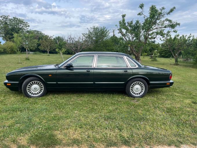 Jaguar Série - XJ XJ 300 4 litres de 1996