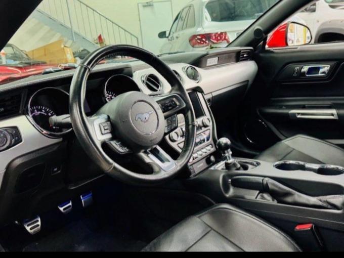 Ford Mustang Fastabck  de 2016