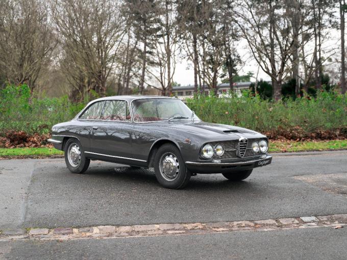 Alfa Roméo 2600 Sprint  de 1964