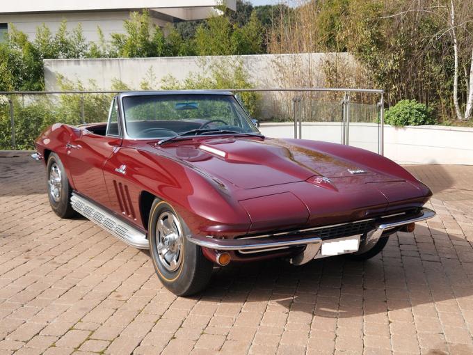 Chevrolet Corvette C2 Sting Ray 427 Turbo Jet de 1966