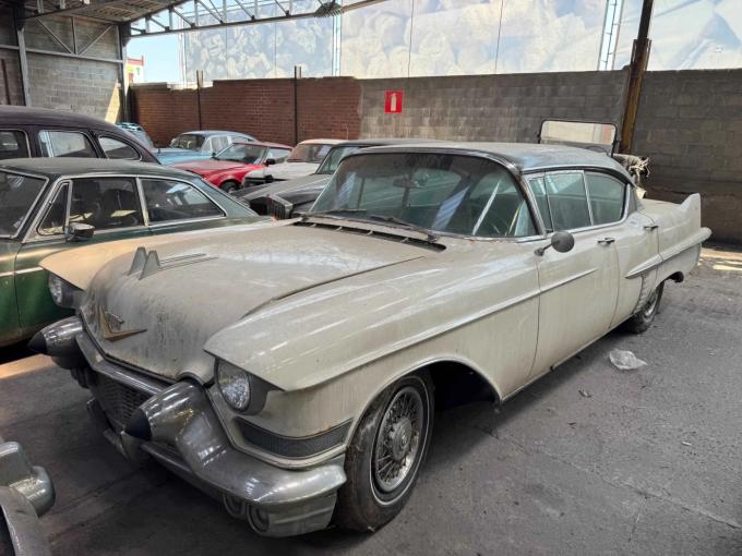 Cadillac Serie 62 Sedan de 1957