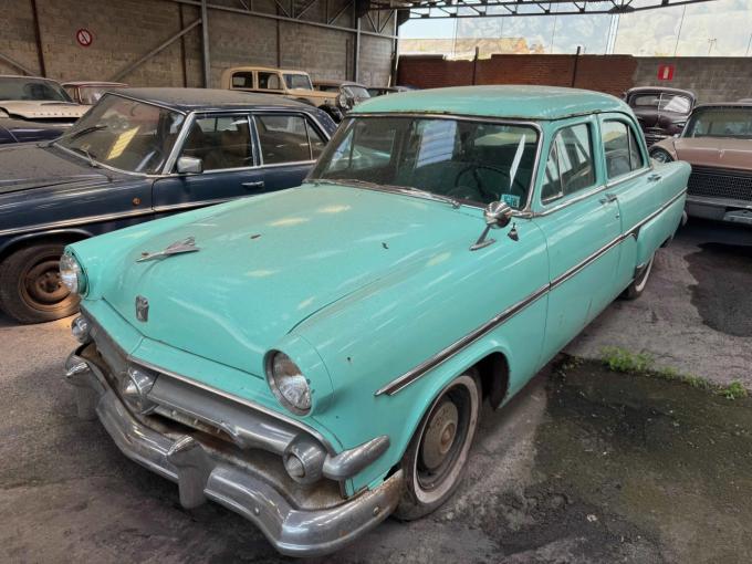 Ford Custom Line Sedan de 1954