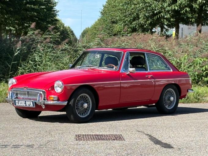 MG B GT Webasto de 1967