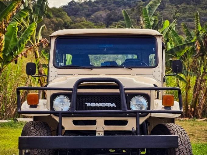 Toyota Land Cruiser Bandeirante br&eacute;silien de 1973