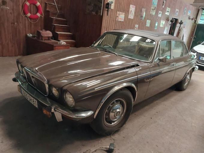 Daimler Double Six S&eacute;rie 2 de 1975