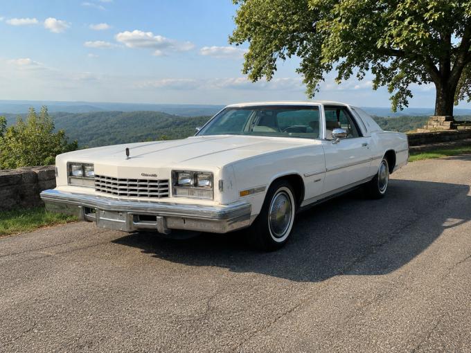 Oldsmobile Toronado  de 1977