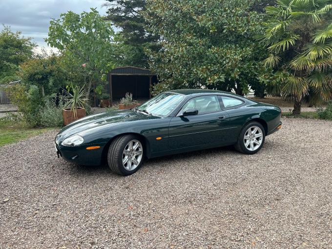 Jaguar XK8 4.0 V8 Coup&eacute; de 1998