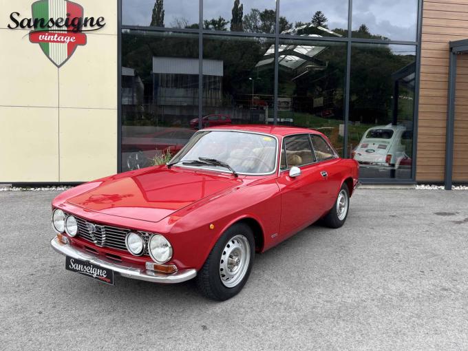 Alfa Roméo Giulia GT  de 1975