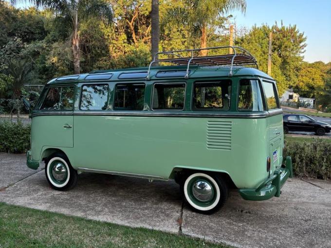 Volkswagen T2 Samba Replica de 1966
