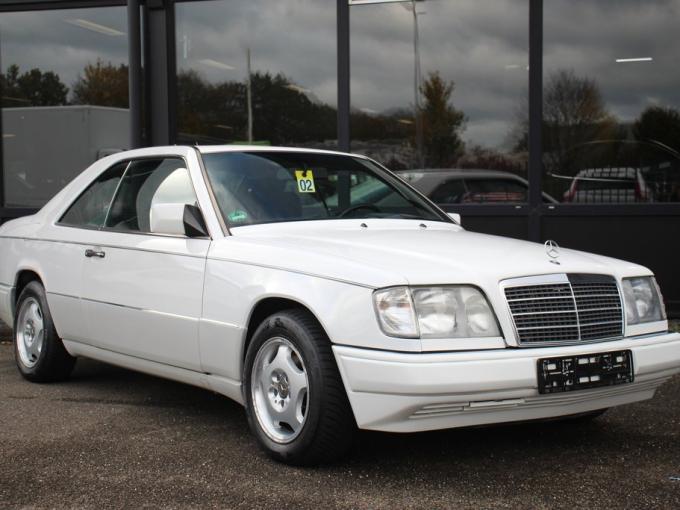 Mercedes-Benz CE 220 de 1993