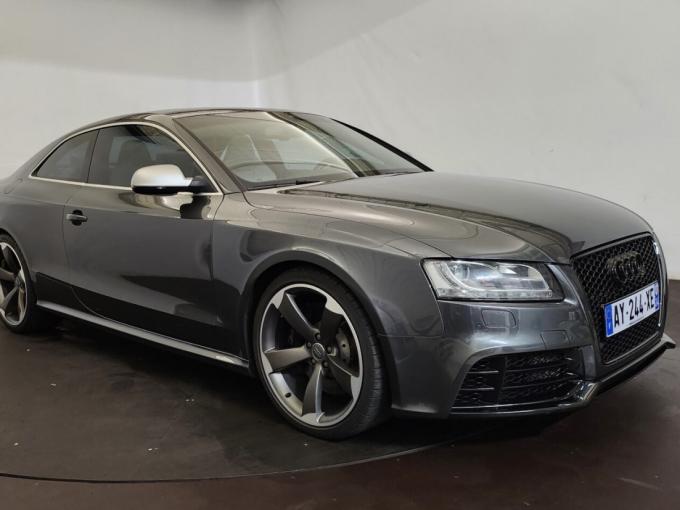 Audi RS 5 V8 4.2 Quattro de 2010