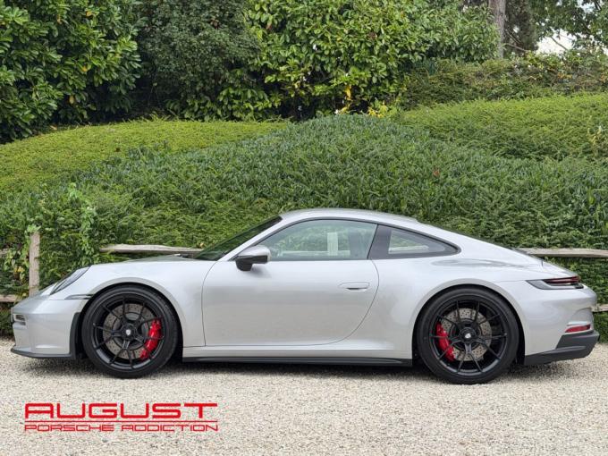 Porsche 992 GT3 Touring de 2024