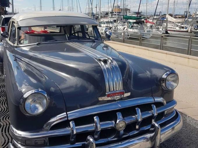 Pontiac Chieftain Sliver streak  de 1950