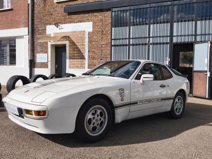 Porsche 944 2.5  1ER GENERATION   FAIBLE KILOMETRAGE CERTIFIE de 1987