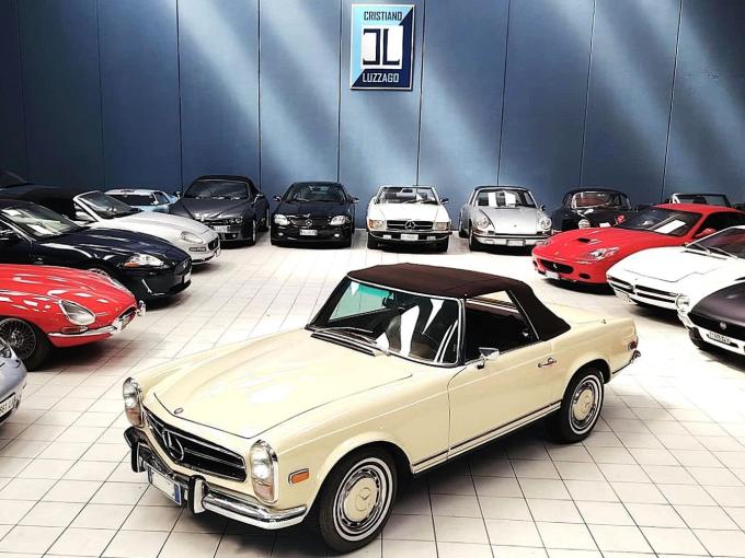 Mercedes-Benz SL 280 W113 « PAGODE »  de 1969