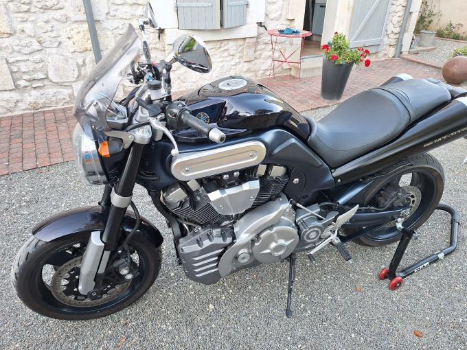 Moto yamaha MT 01 de 2008