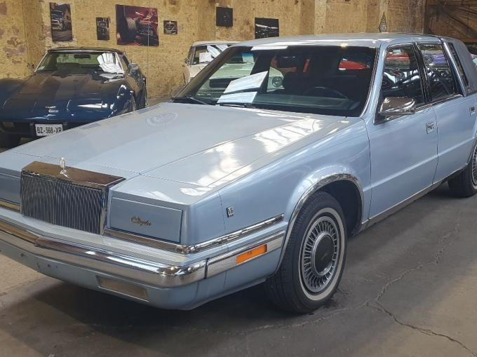 Chrysler New Yorker Cinqui&egrave;me Avenue de 1991