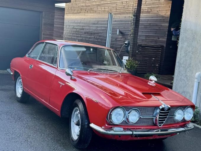 Alfa Roméo 2600 Sprint  de 1965
