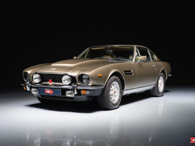 Aston Martin V8 "Oscar India" - Bo&icirc;te manuelle &agrave; 5 rapports. de 1980