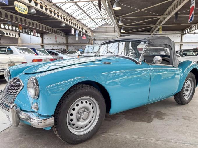 MG A Twin Cam 